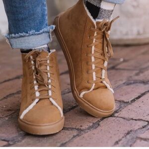 LOFT Brown bootie with White Accents